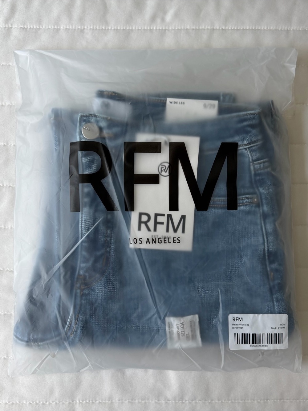 NWT RFM Hailey Wide Leg Jeans